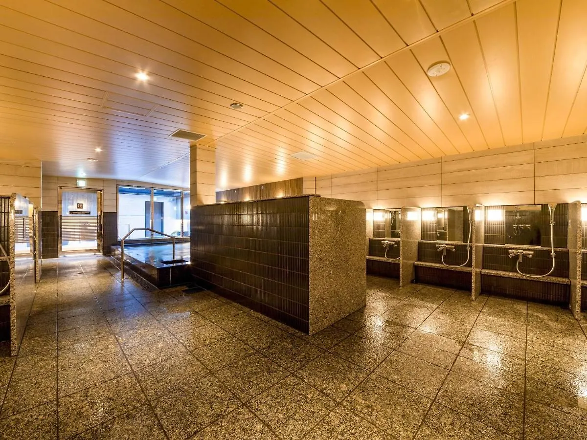 Apa Hotel & Resort Roppongi Ekihigashi Tokyo 3*,  Japan