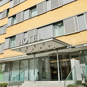 Courtyard By Marriott Schoenbrunn Avusturya